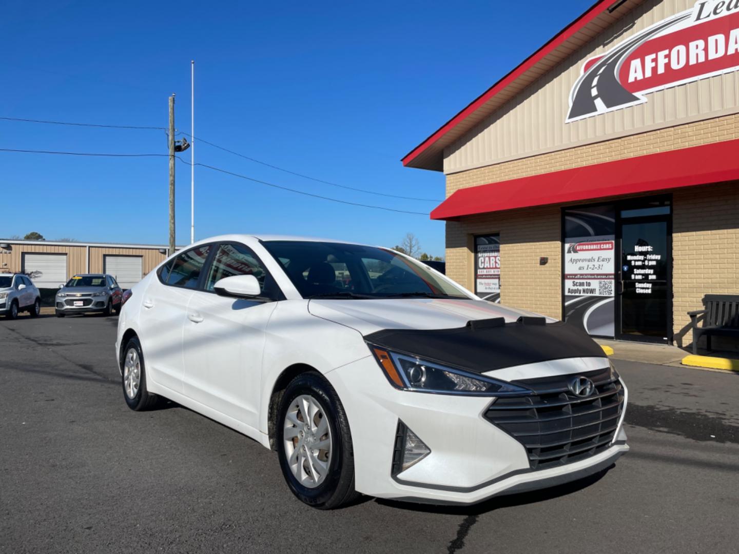 2020 White Hyundai Elantra (5NPD74LF3LH) with an 4-Cyl, 2.0 Liter engine, Automatic, IVT transmission, located at 8008 Warden Rd, Sherwood, AR, 72120, (501) 801-6100, 34.830078, -92.186684 - Photo#1